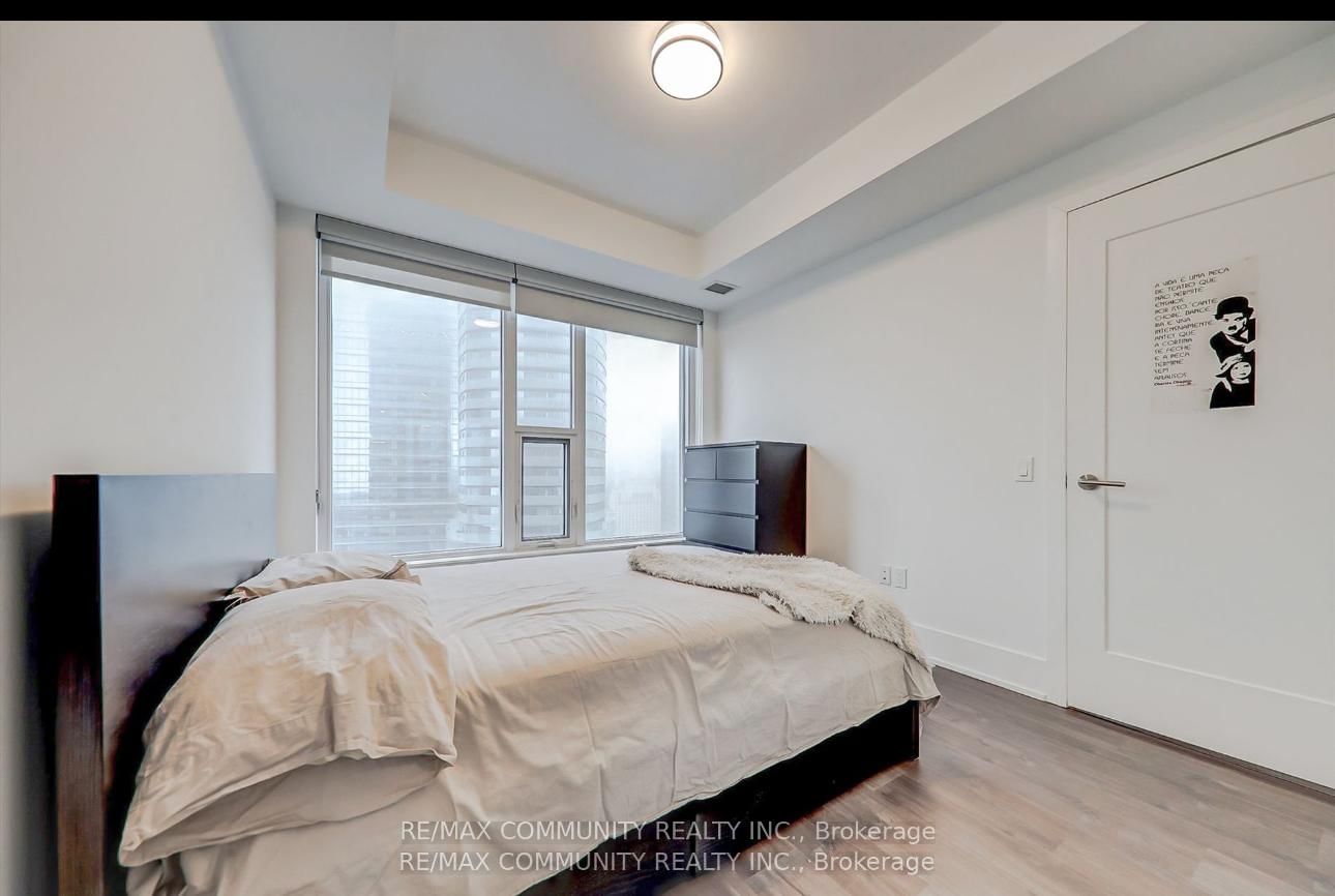 10 York St, unit 3602 for rent