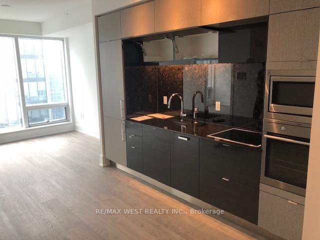 10 York St, unit 4204 for rent