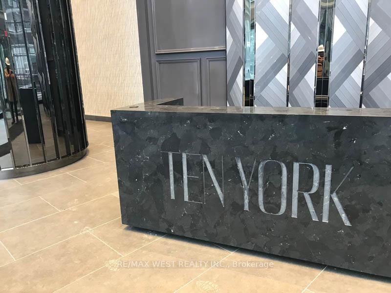 10 York St, unit 4204 for rent