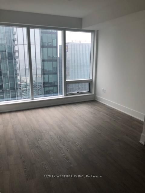 10 York St, unit 4204 for rent