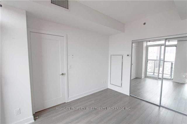 318 Richmond St W, unit 3304 for sale