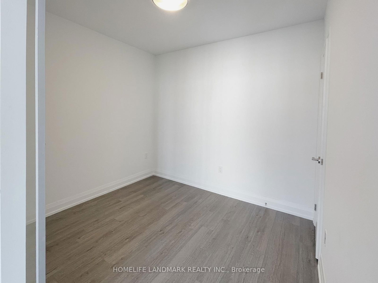 77 Mutual St, unit 1105 for rent