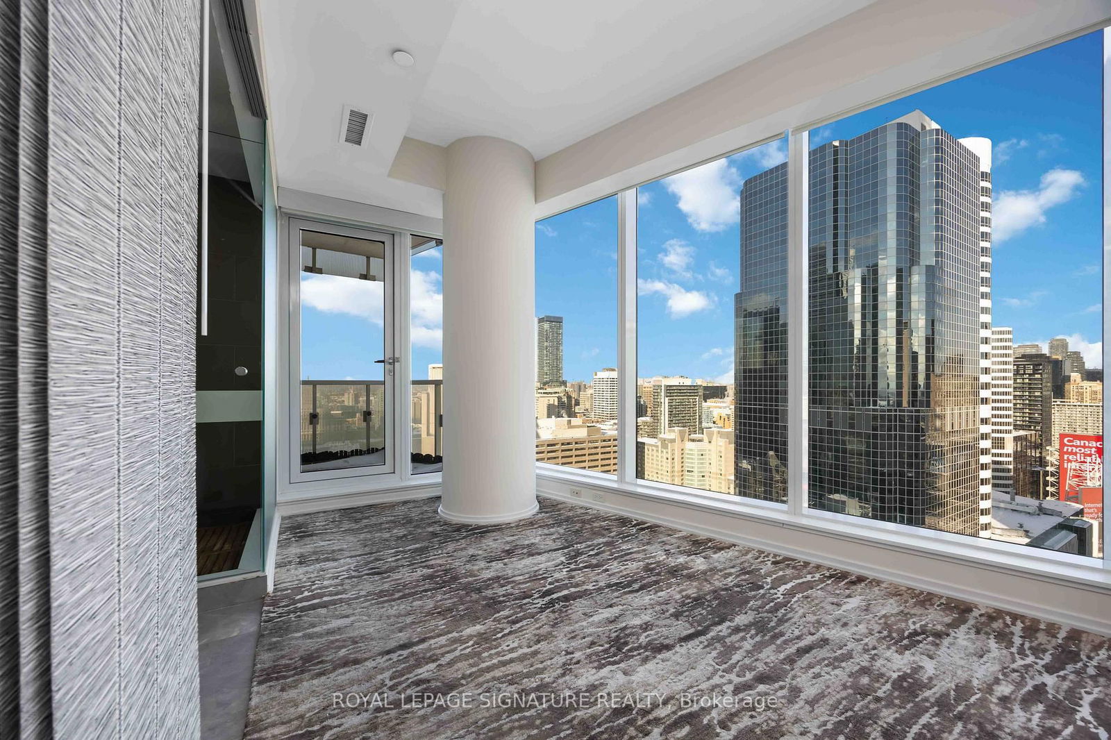 197 Yonge St, unit 2612 for sale