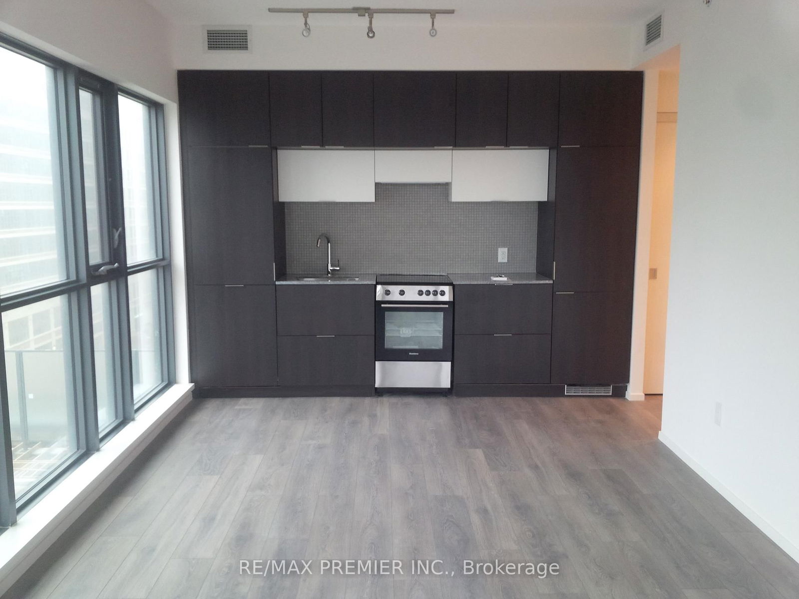 159 Dundas St E, unit 901 for rent