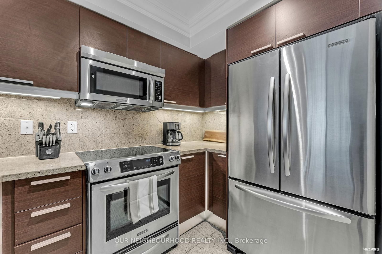 650 Sheppard Ave E, unit 220 for sale