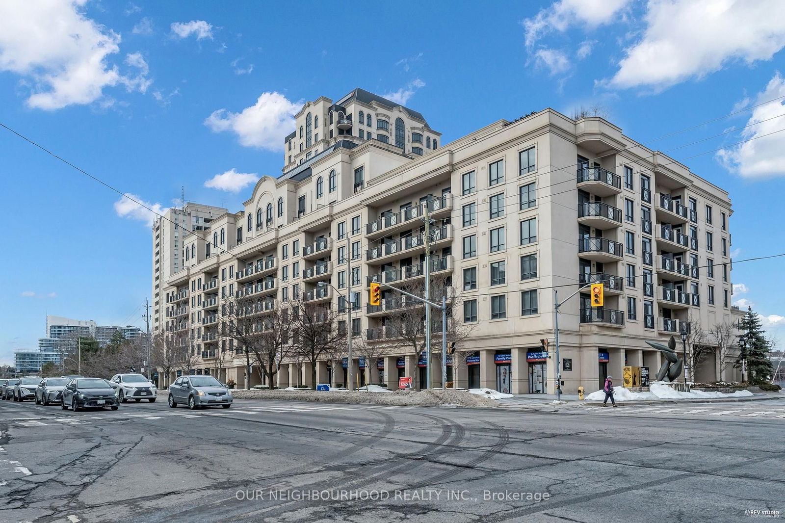 650 Sheppard Ave E, unit 220 for sale