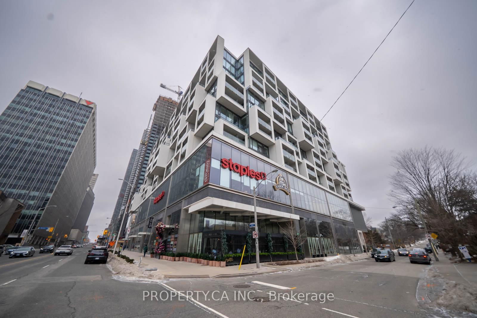 8 Hillsdale Ave E, unit 623 for sale