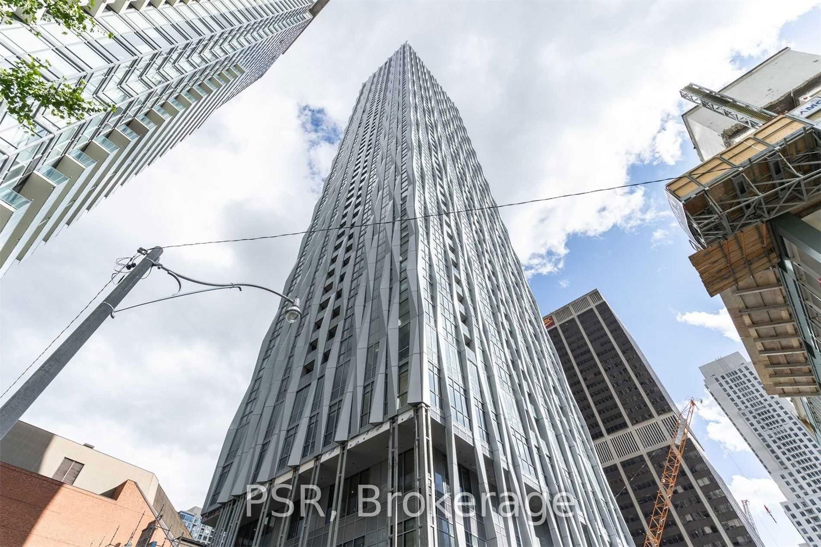 1 Yorkville Ave, unit 5004 for rent