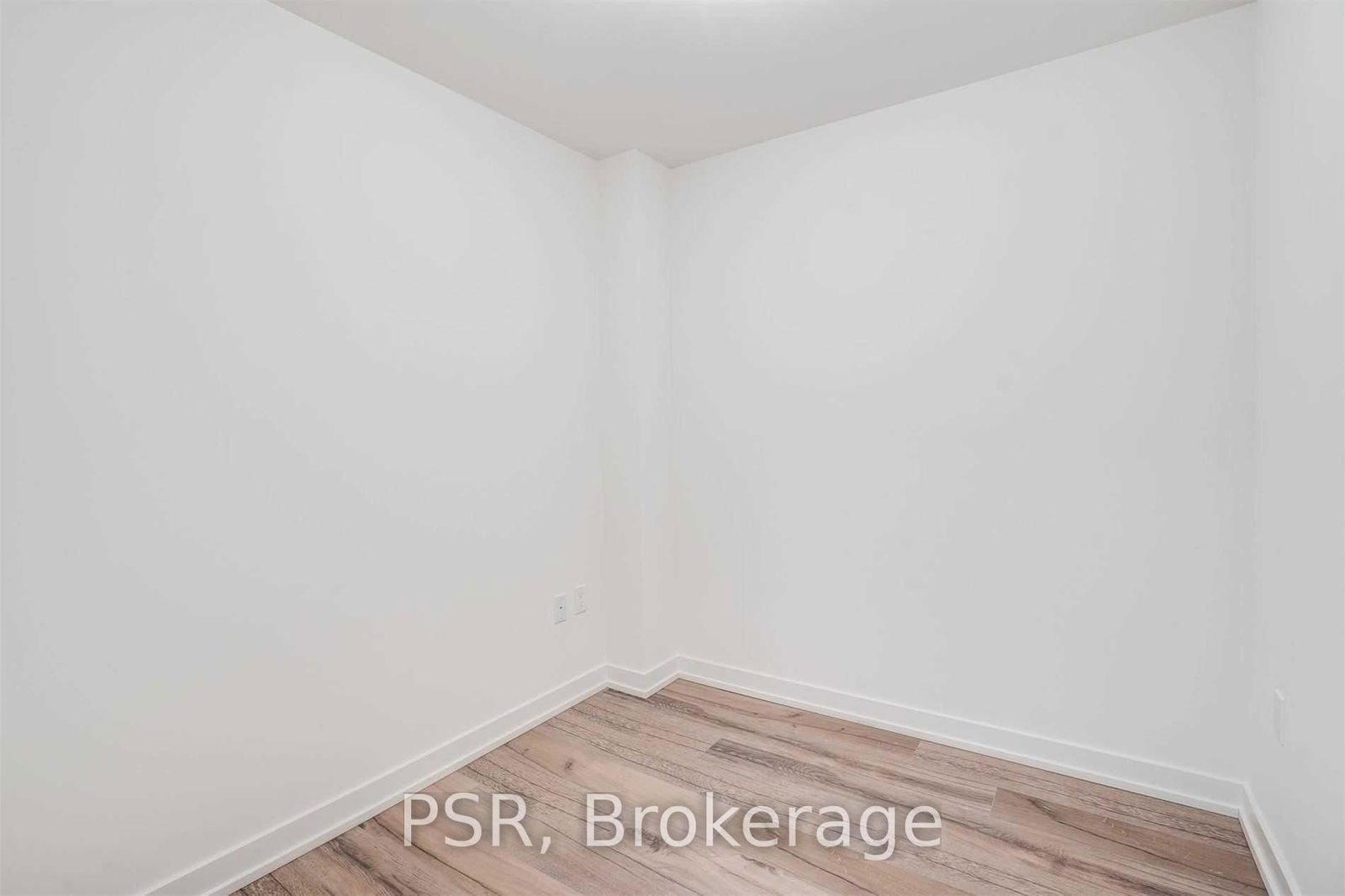 1 Yorkville Ave, unit 5004 for rent