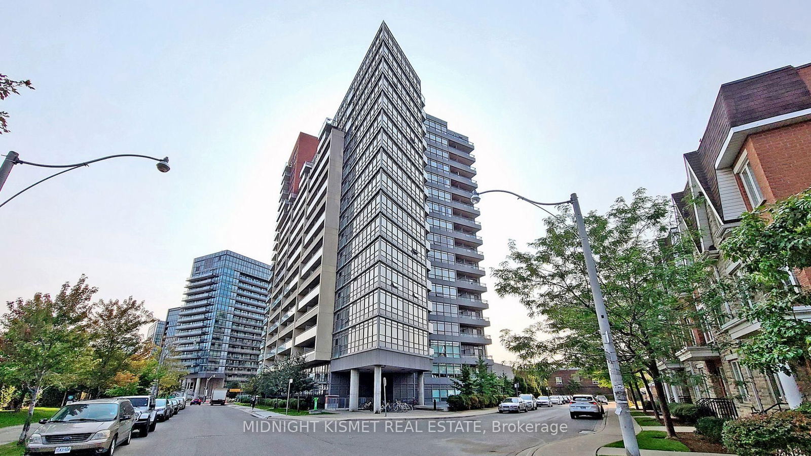 38 Joe Shuster Way, unit 2114 for rent