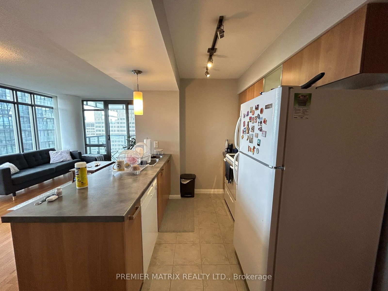 38 Grenville St, unit 1902 for rent