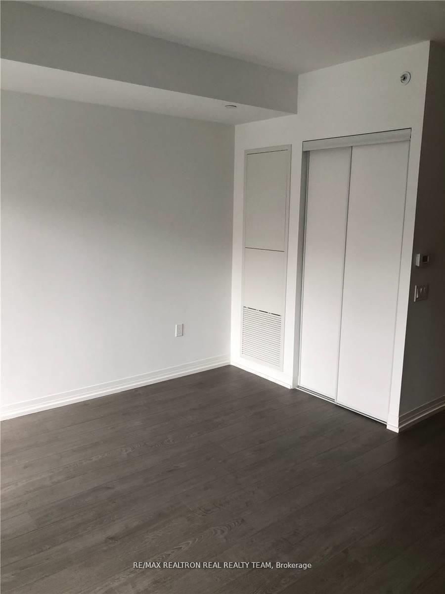 251 Jarvis St E, unit 705 for rent