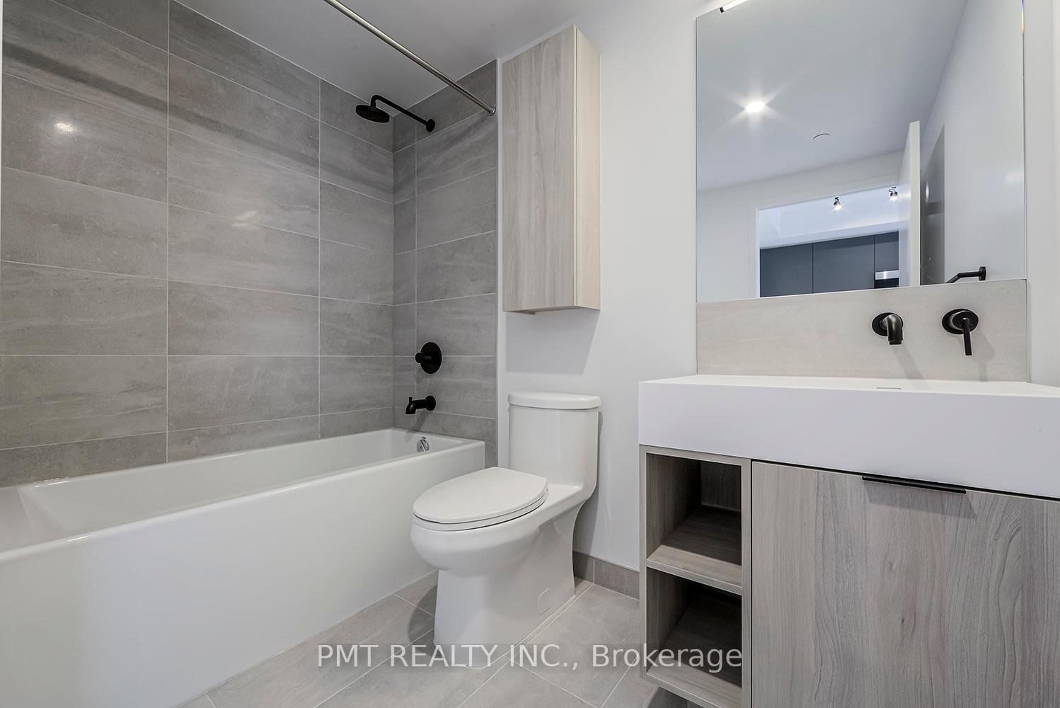 108 Peter St, unit 3509 for rent