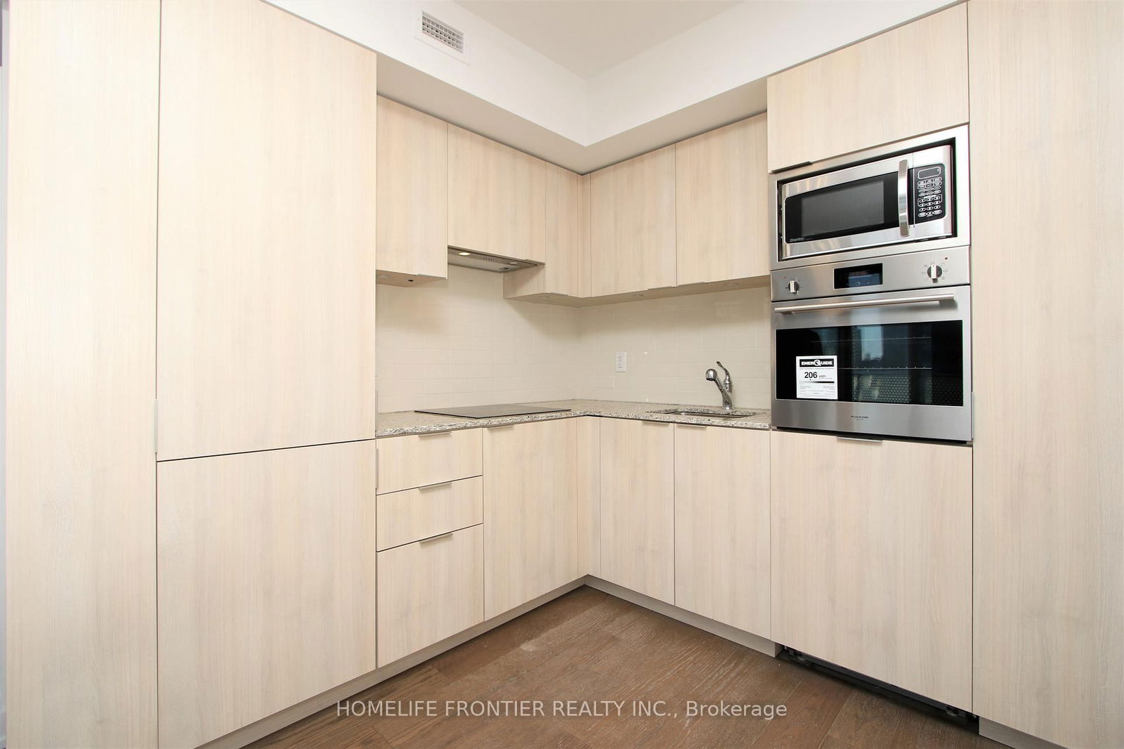 11 Wellesley St, unit 1011 for rent