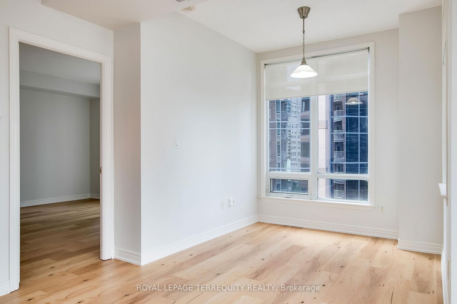 100 Hayden St N, unit 1101 for sale