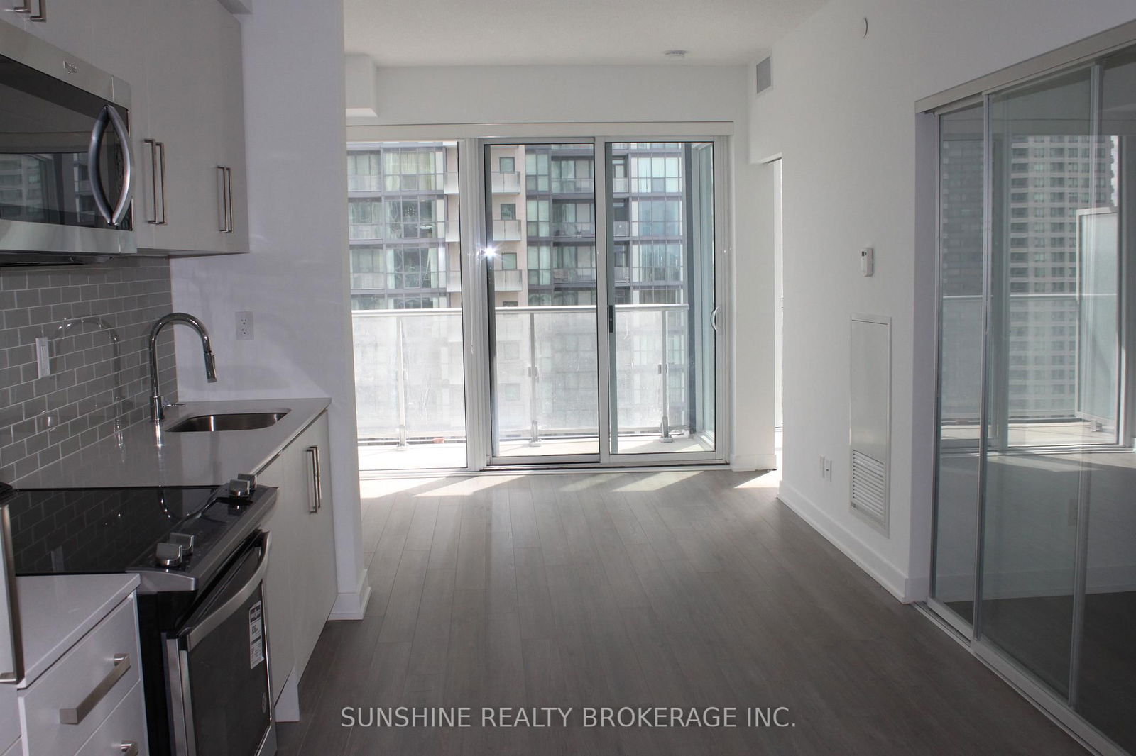 5180 Yonge St, unit 1910 for rent