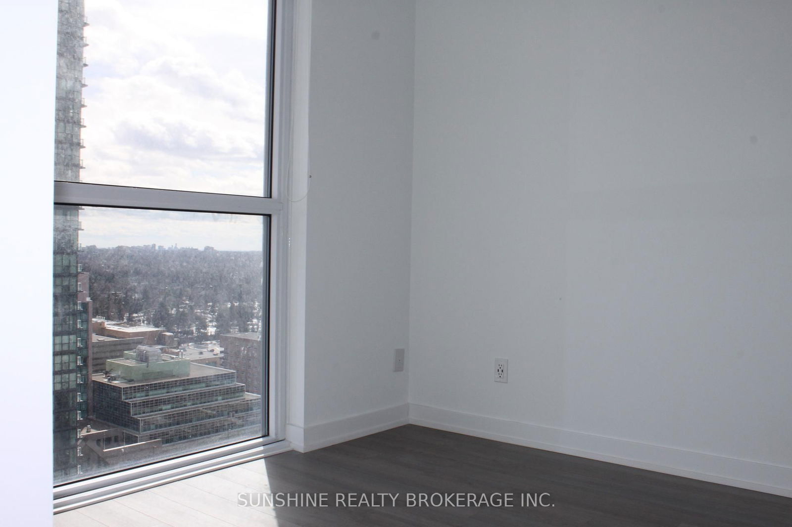 5180 Yonge St, unit 1910 for rent