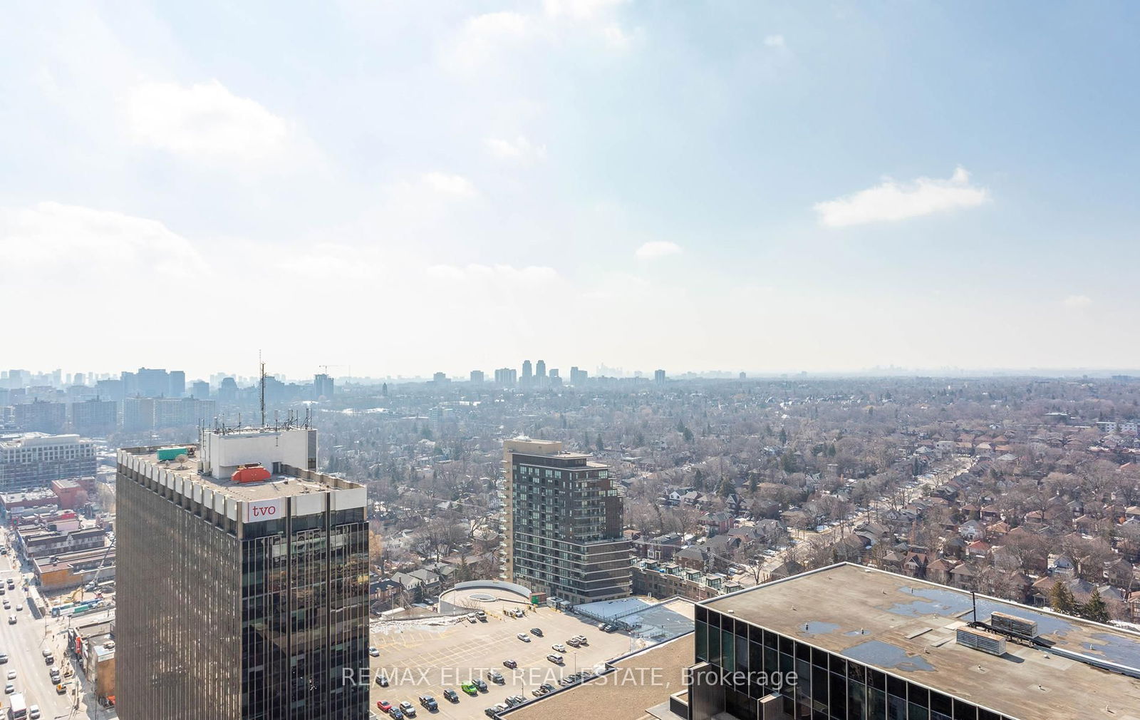 2221 Yonge St, unit 2608 for rent