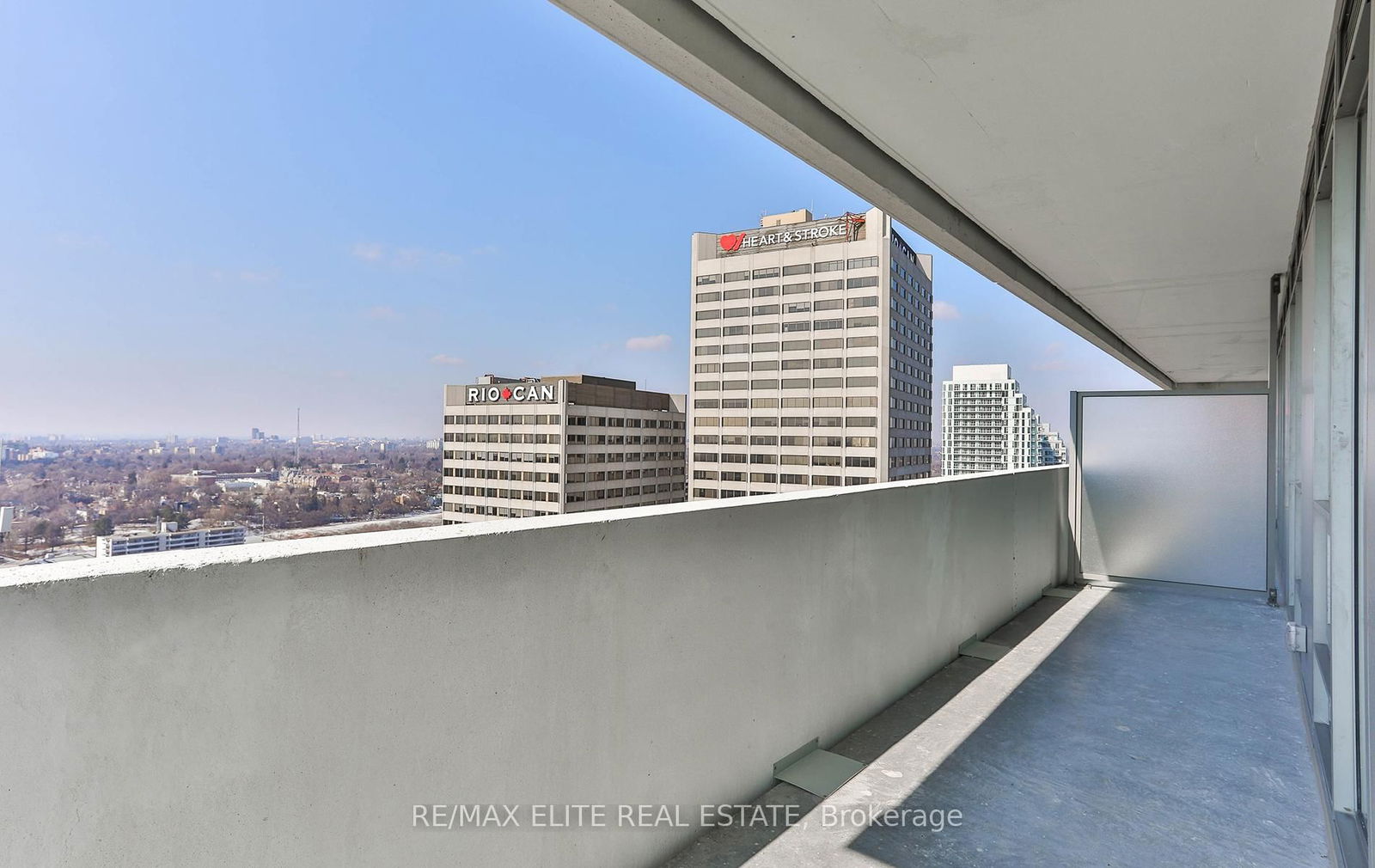 2221 Yonge St, unit 2608 for rent