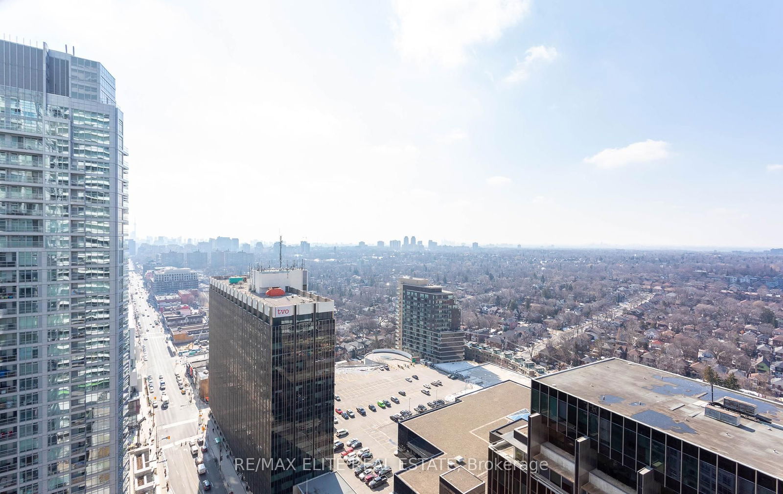 2221 Yonge St, unit 2608 for rent