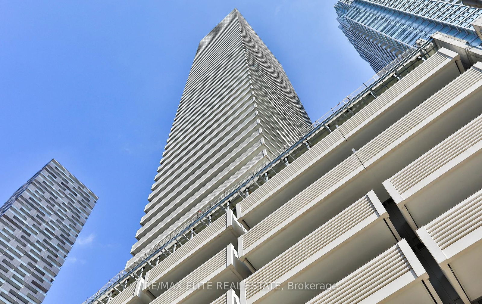 2221 Yonge St, unit 2608 for rent