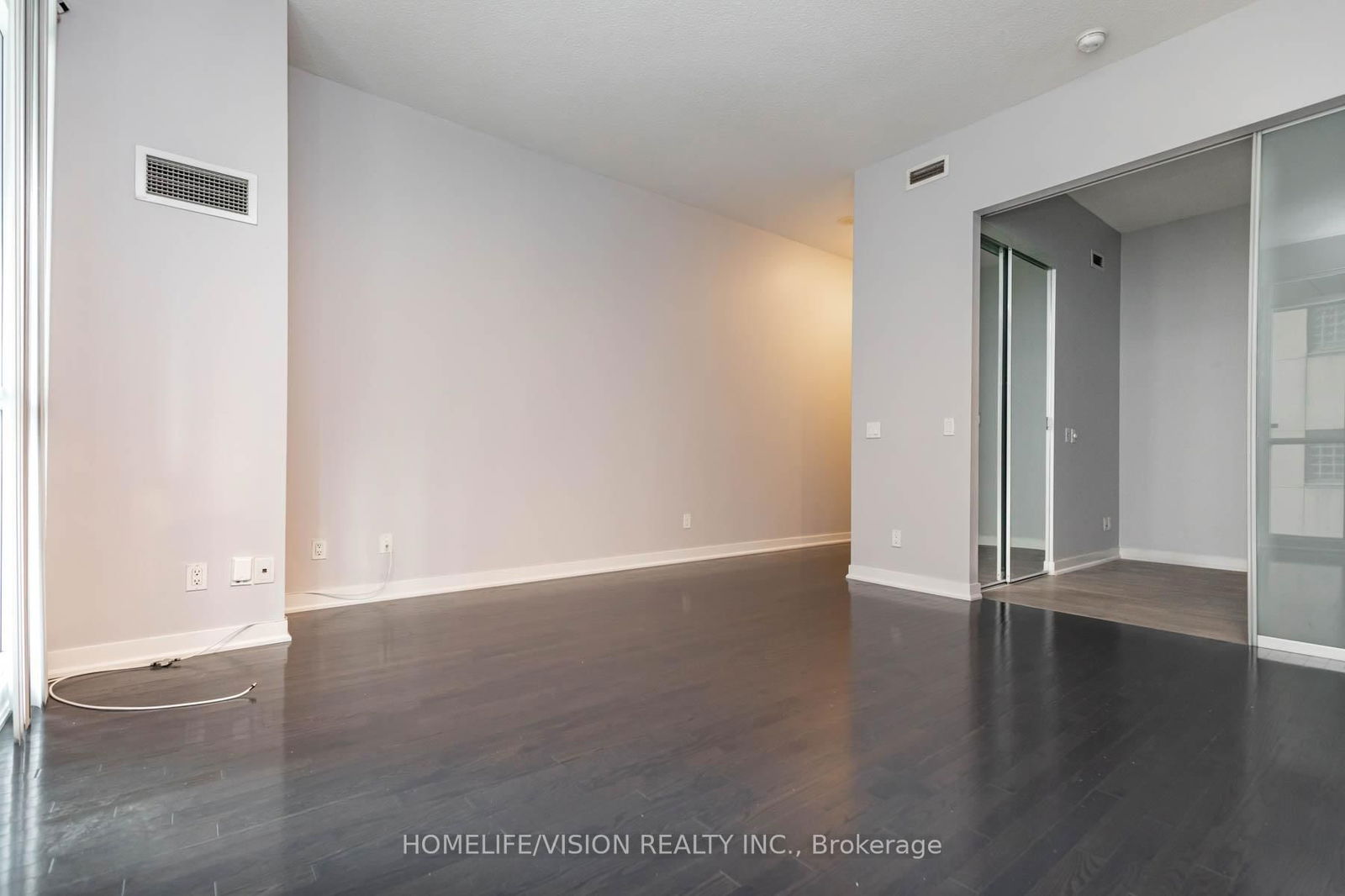 770 Bay St, unit 311 for rent