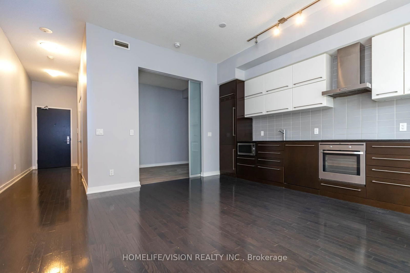 770 Bay St, unit 311 for rent