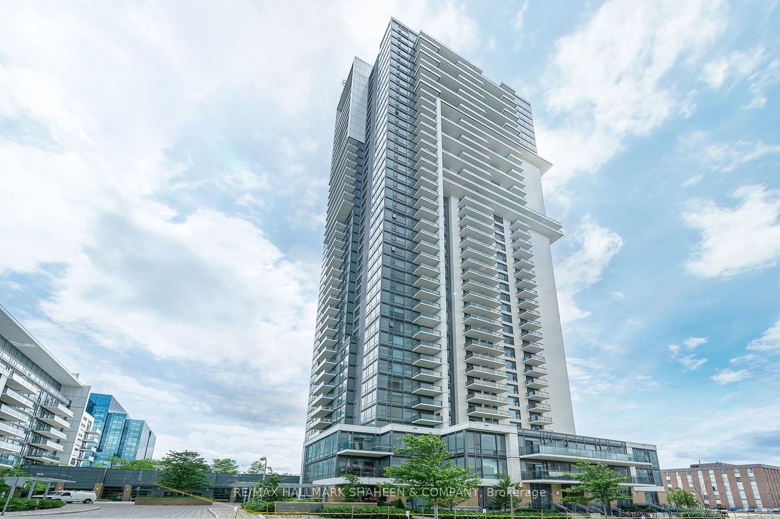 55 Ann O'reilly Rd, unit 3903 for rent