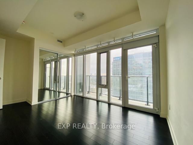 330 Richmond St W, unit 2103 for rent