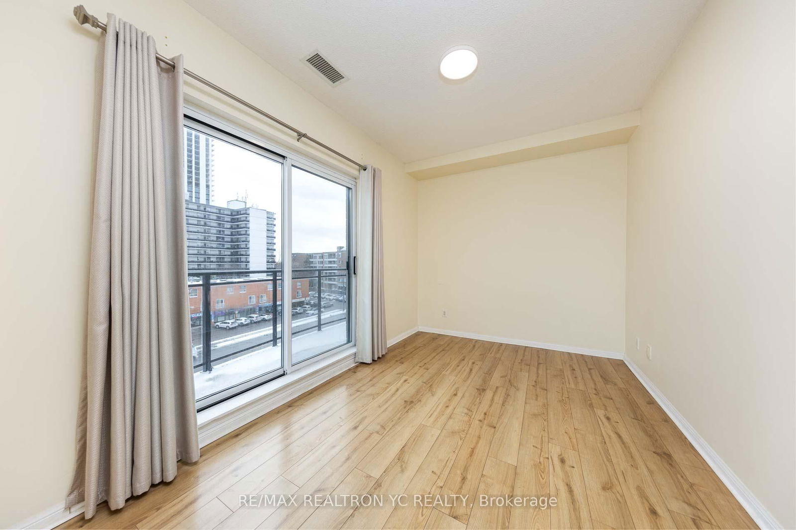 5940 Yonge St, unit PH16 for sale