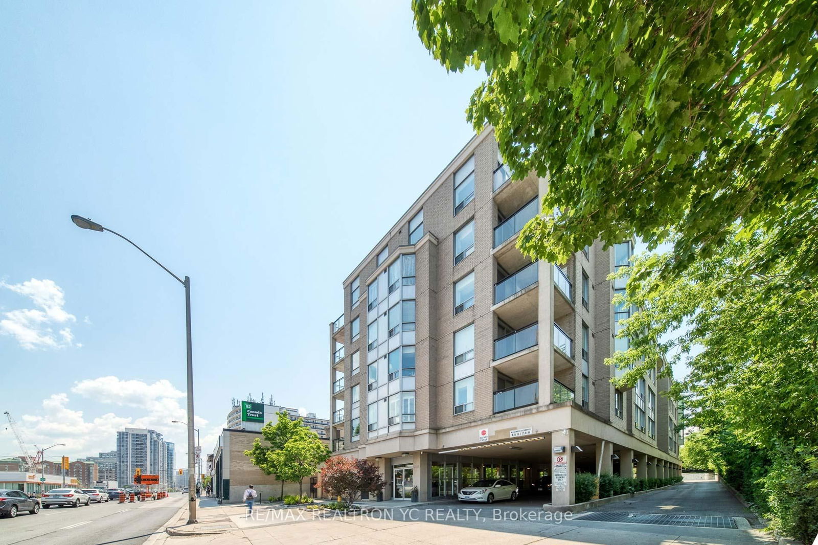 5940 Yonge St, unit PH16 for sale