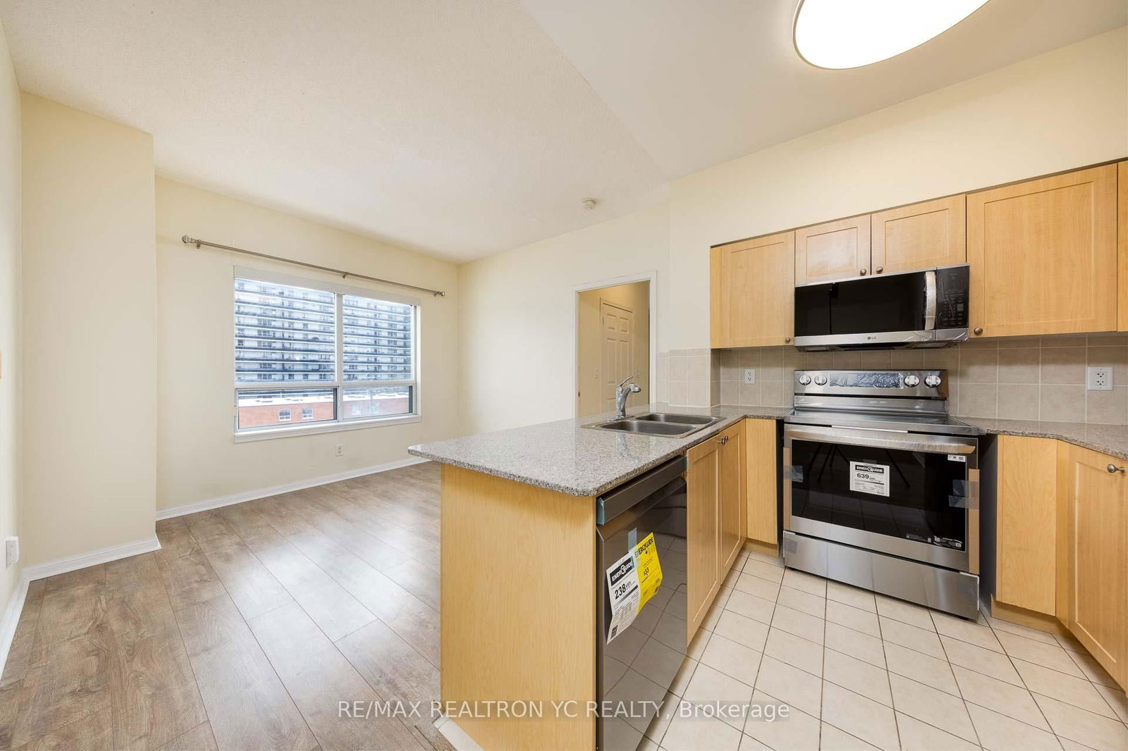 5940 Yonge St, unit PH16 for sale