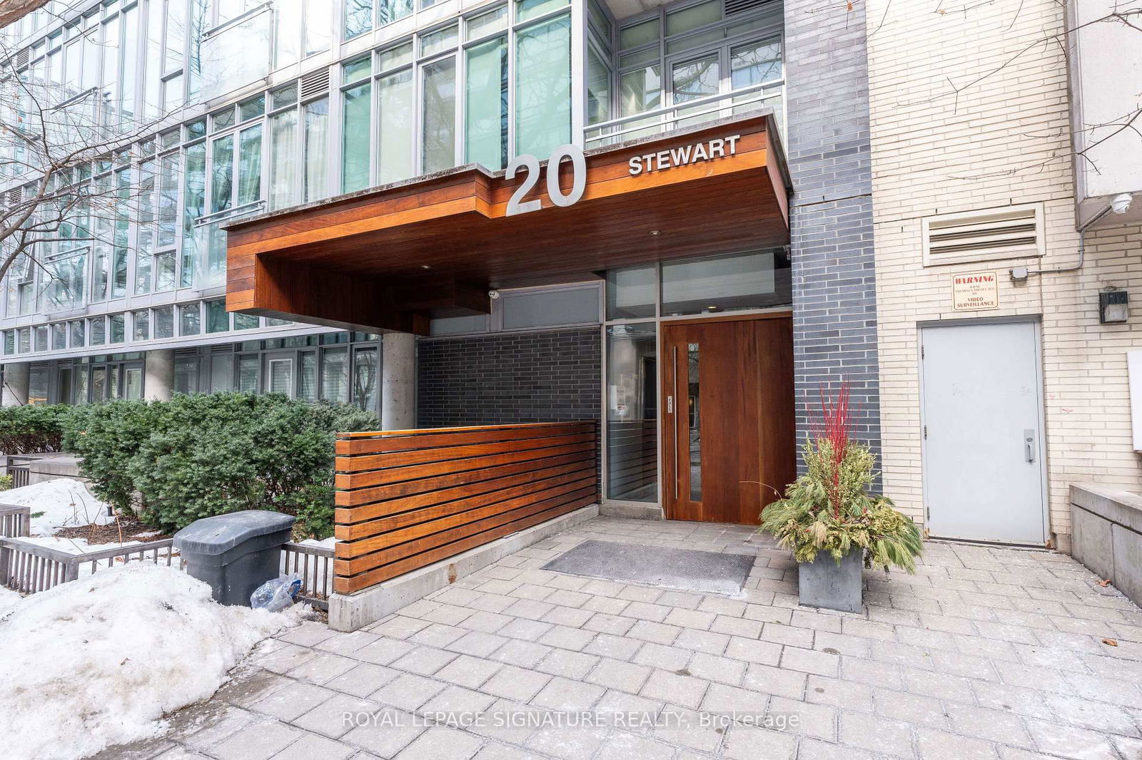 20 Stewart St, unit 104 for rent