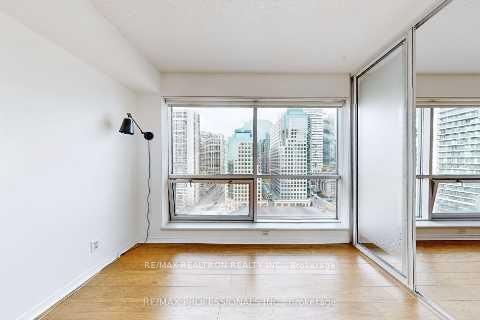 10 Queens Quay W, unit 1808 for rent