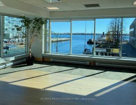 10 Queens Quay W, unit 1808 for rent