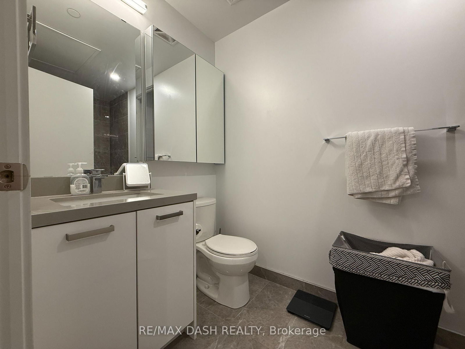 458 Richmond St W, unit 306 for sale