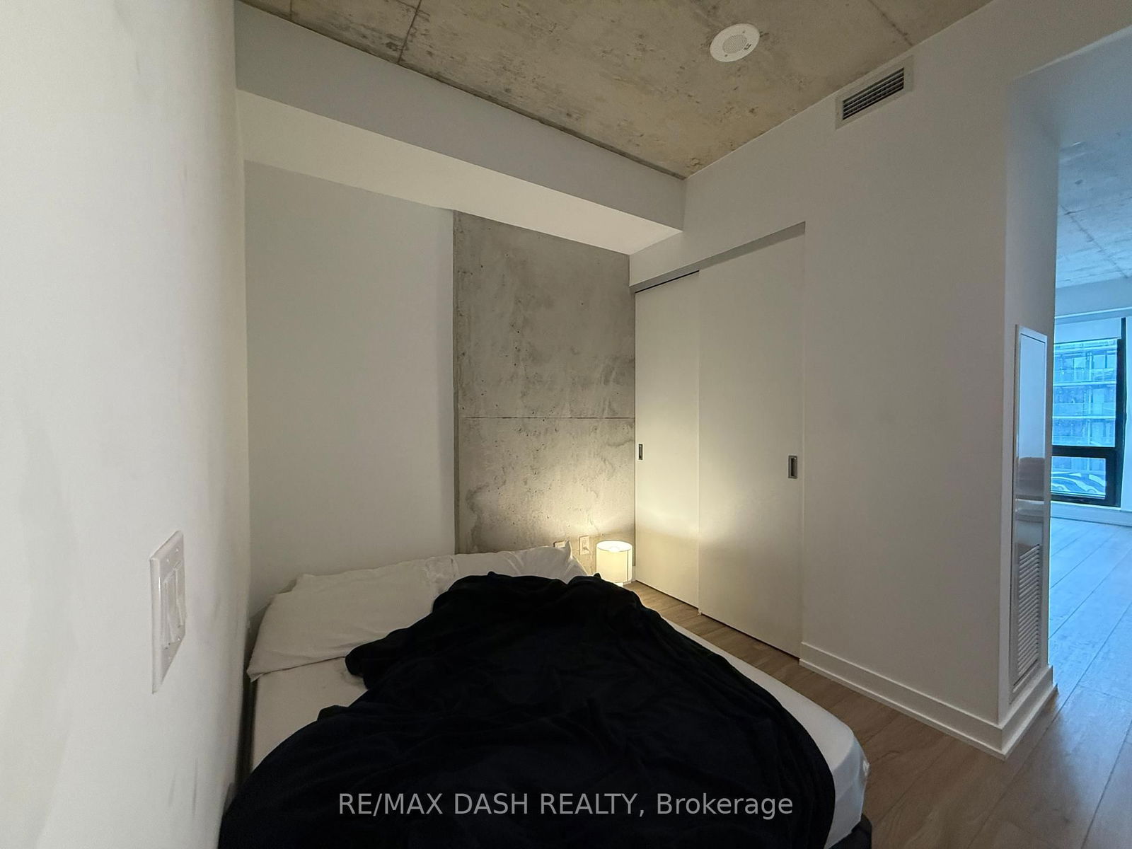 458 Richmond St W, unit 306 for sale