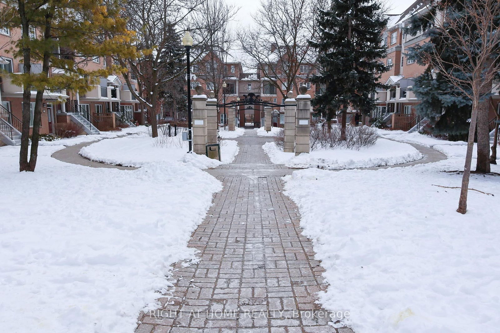 Northtown Casitas I Townhomes, North York, Toronto