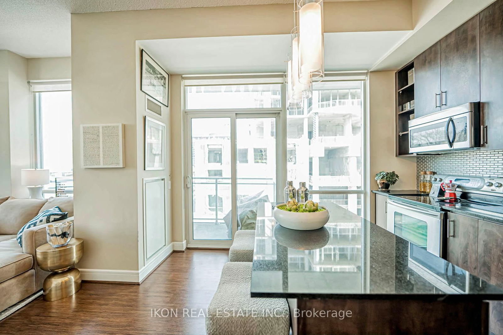 116 George St, unit 406 for sale