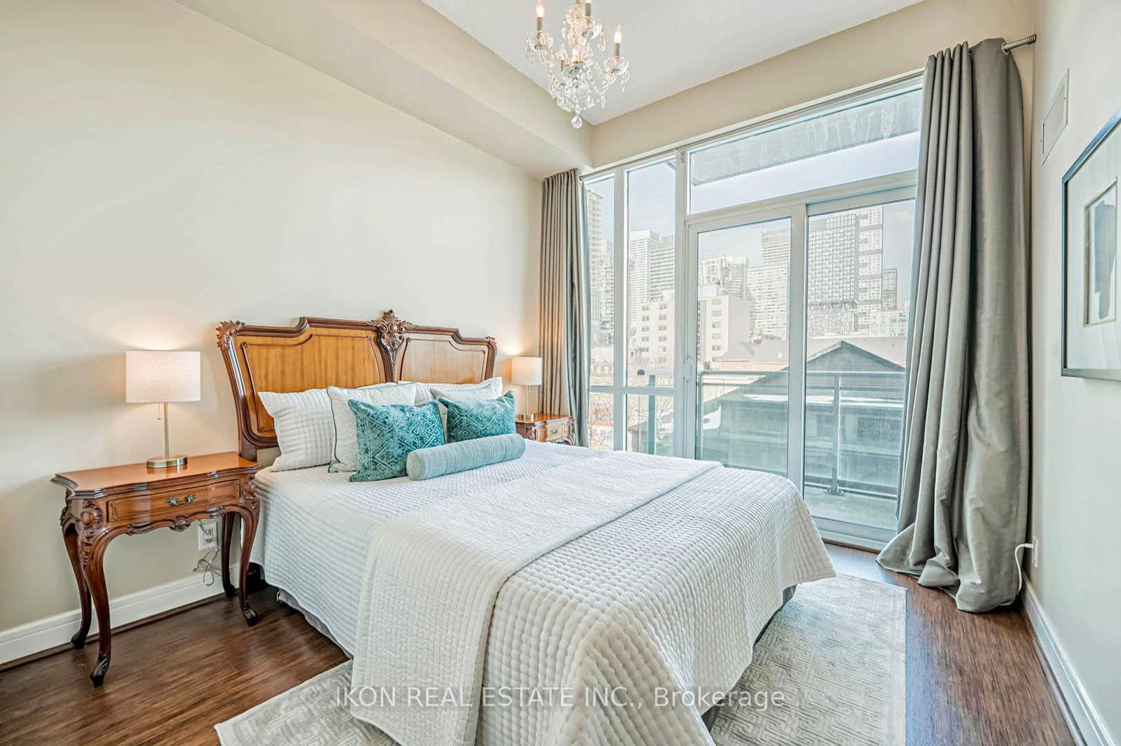 116 George St, unit 406 for sale