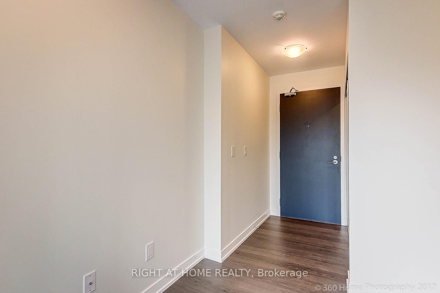 105 George St, unit 1713 for rent