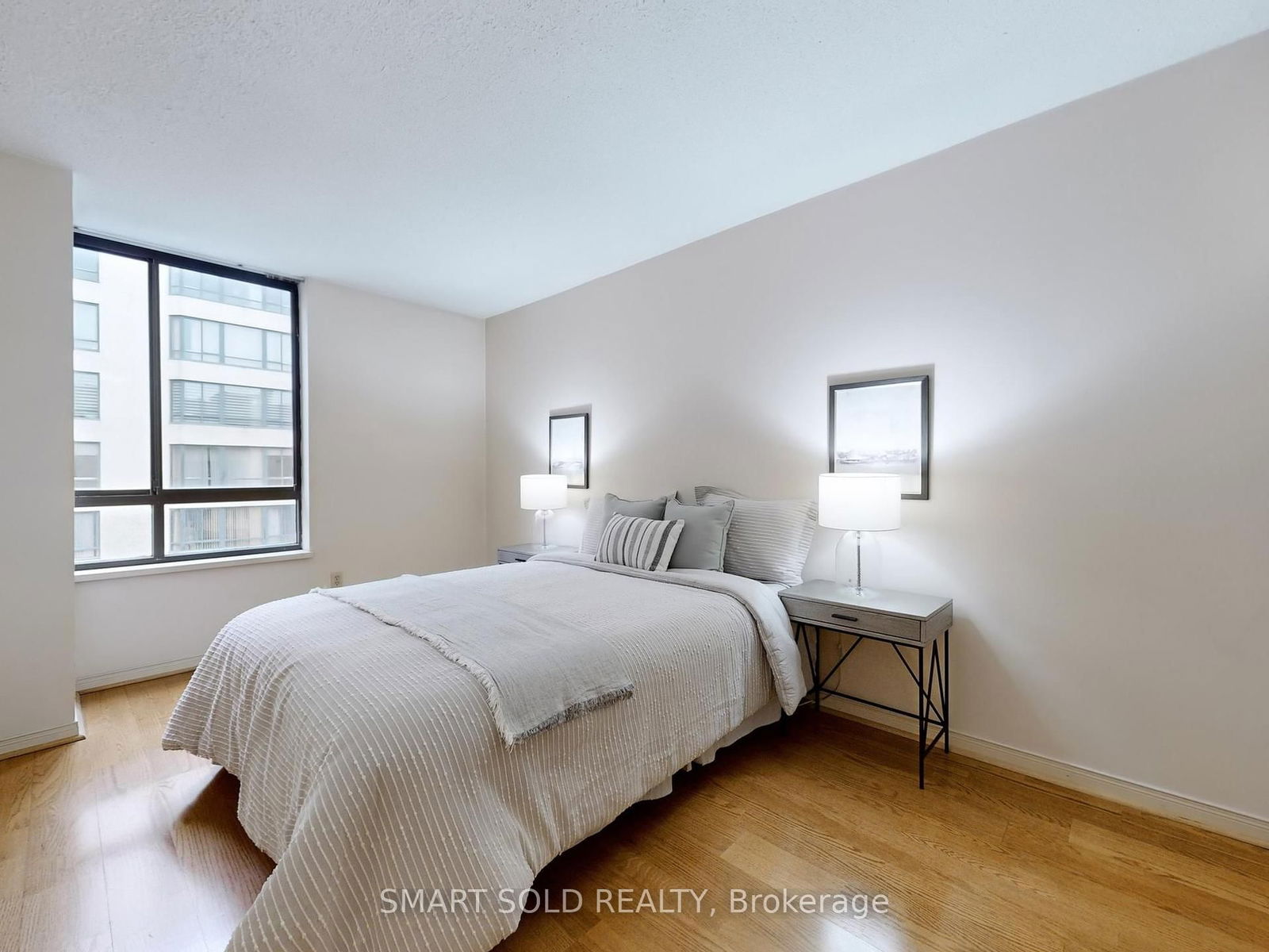 195 St Patrick St, unit 905 for sale