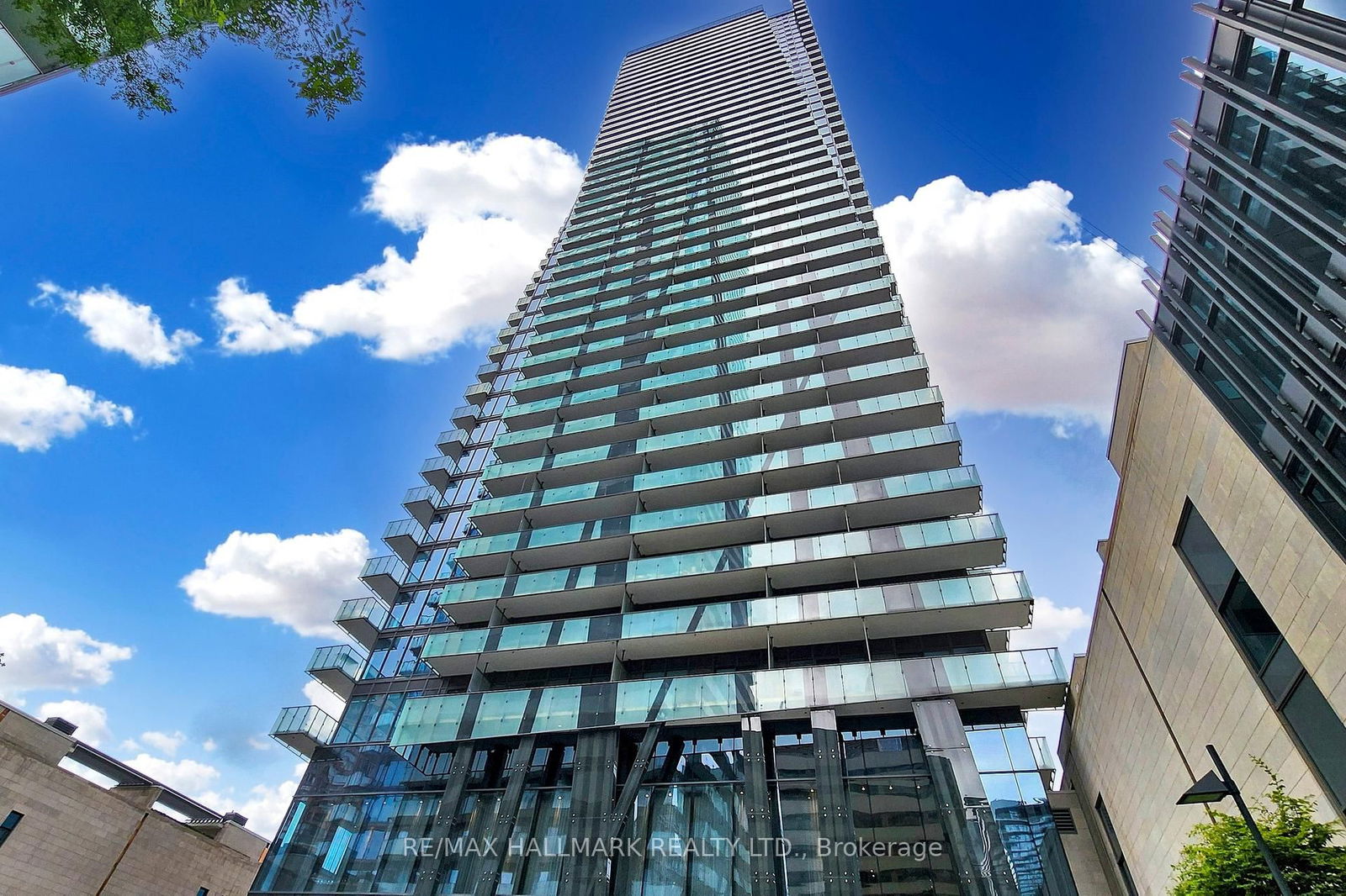 65 St Mary St, unit 3607 for sale