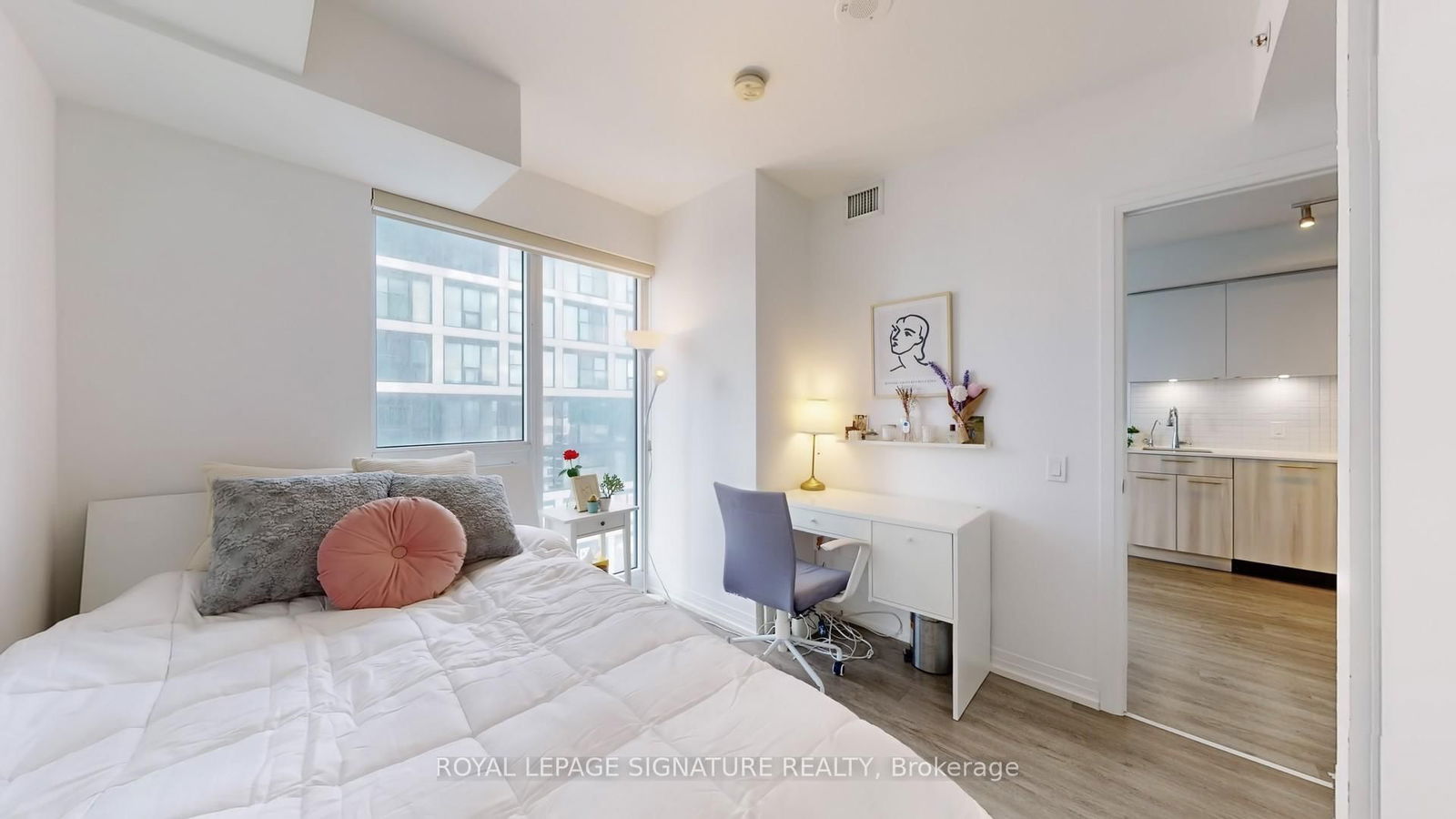 251 Jarvis St, unit 4304 for sale