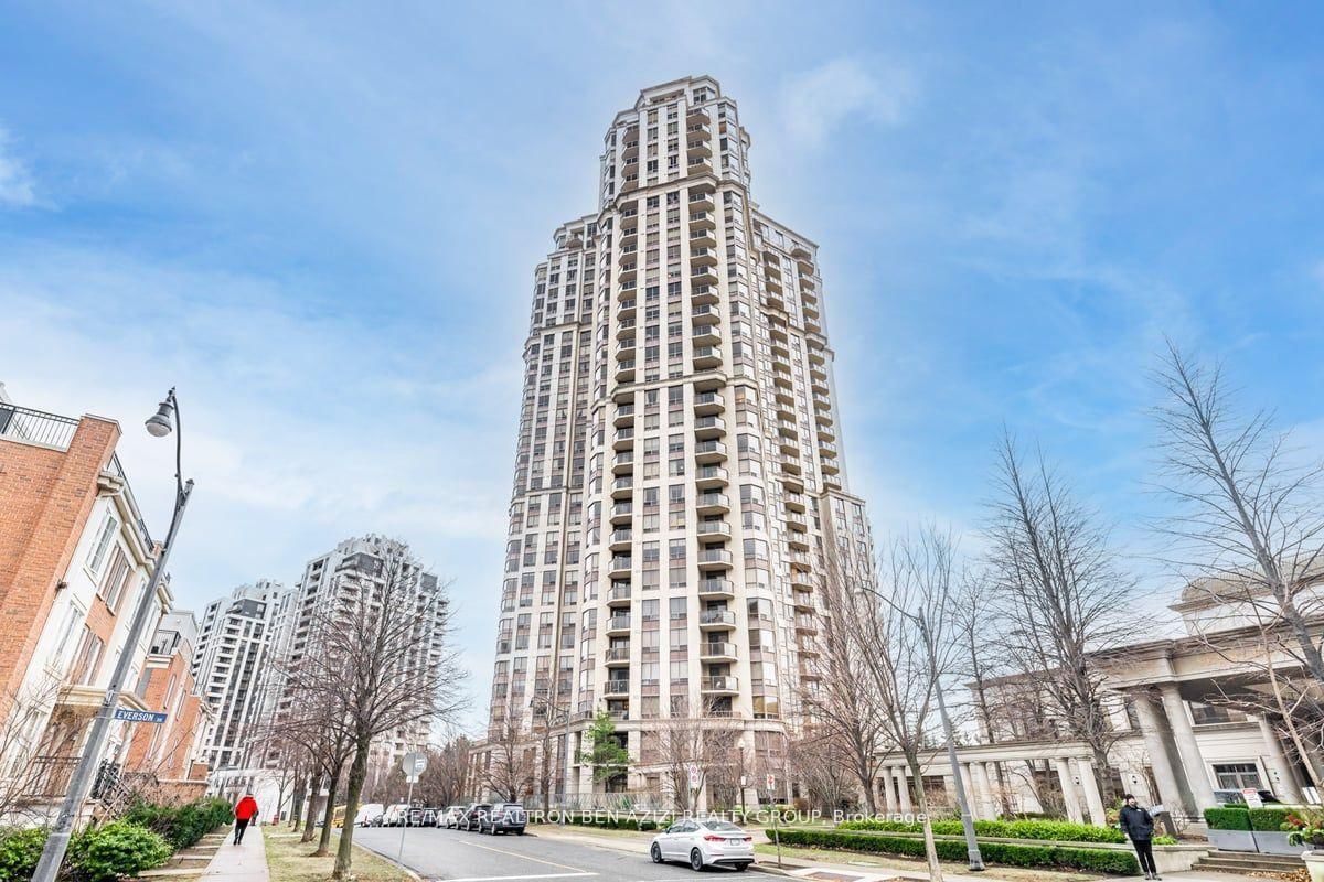 80 Harrison garden Blvd, unit 2324 for sale