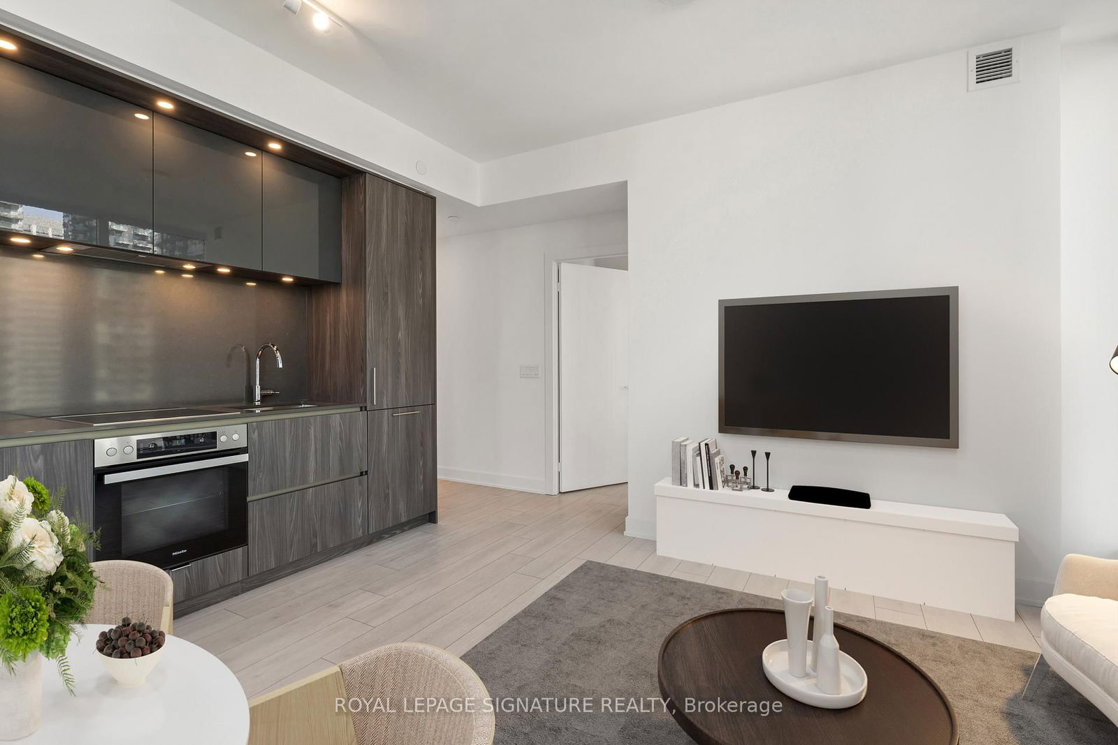 35 Mercer St, unit 2514 for rent