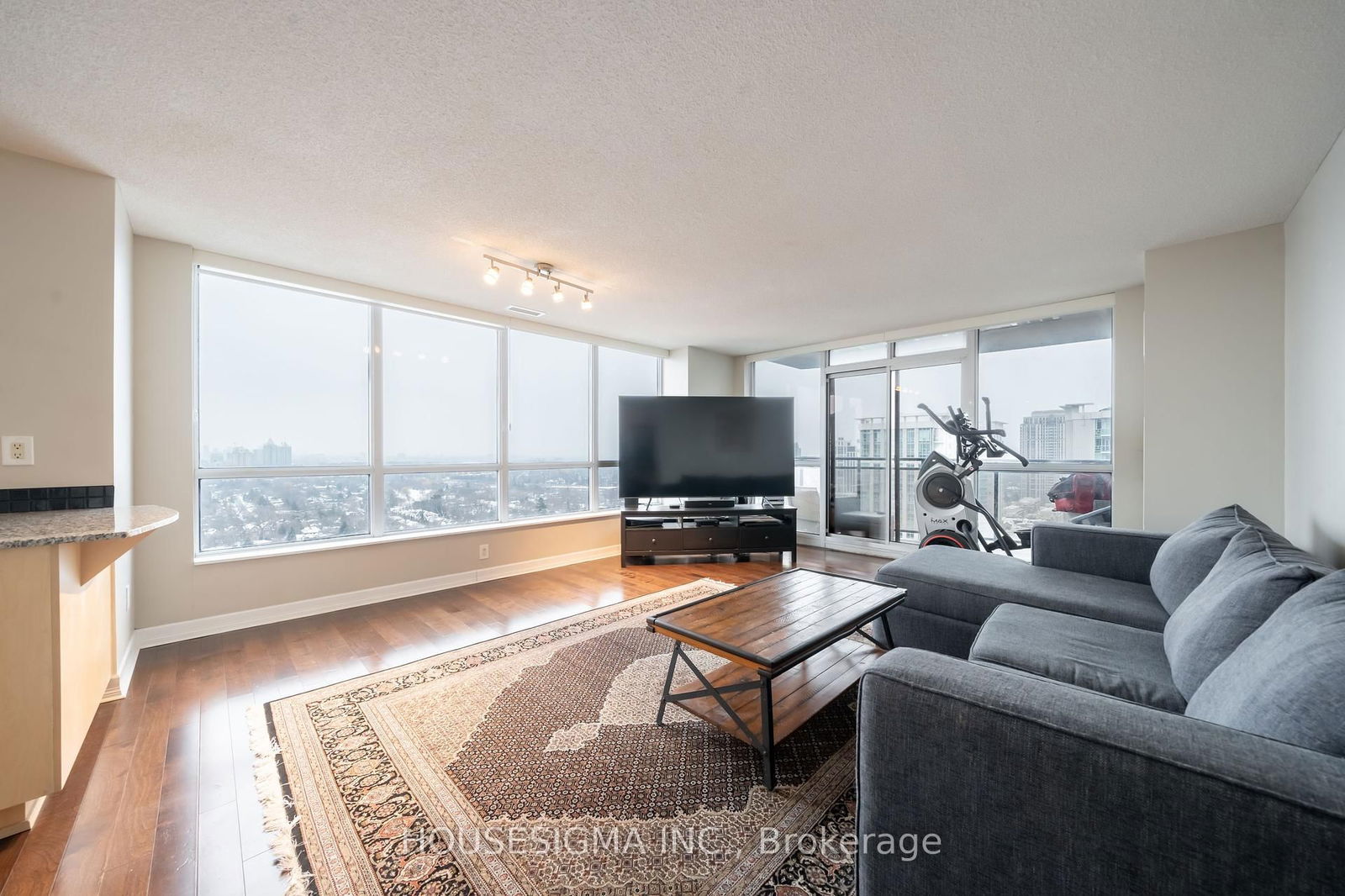 33 Sheppard Ave, unit 2302 for rent