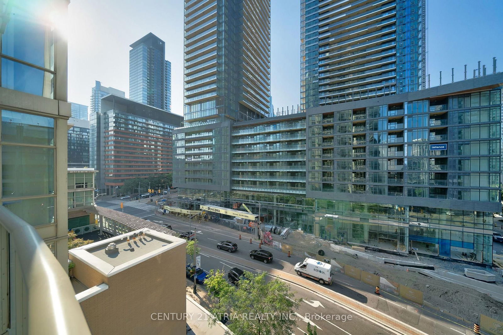 10 Navy Wharf Crt, unit 805 for rent