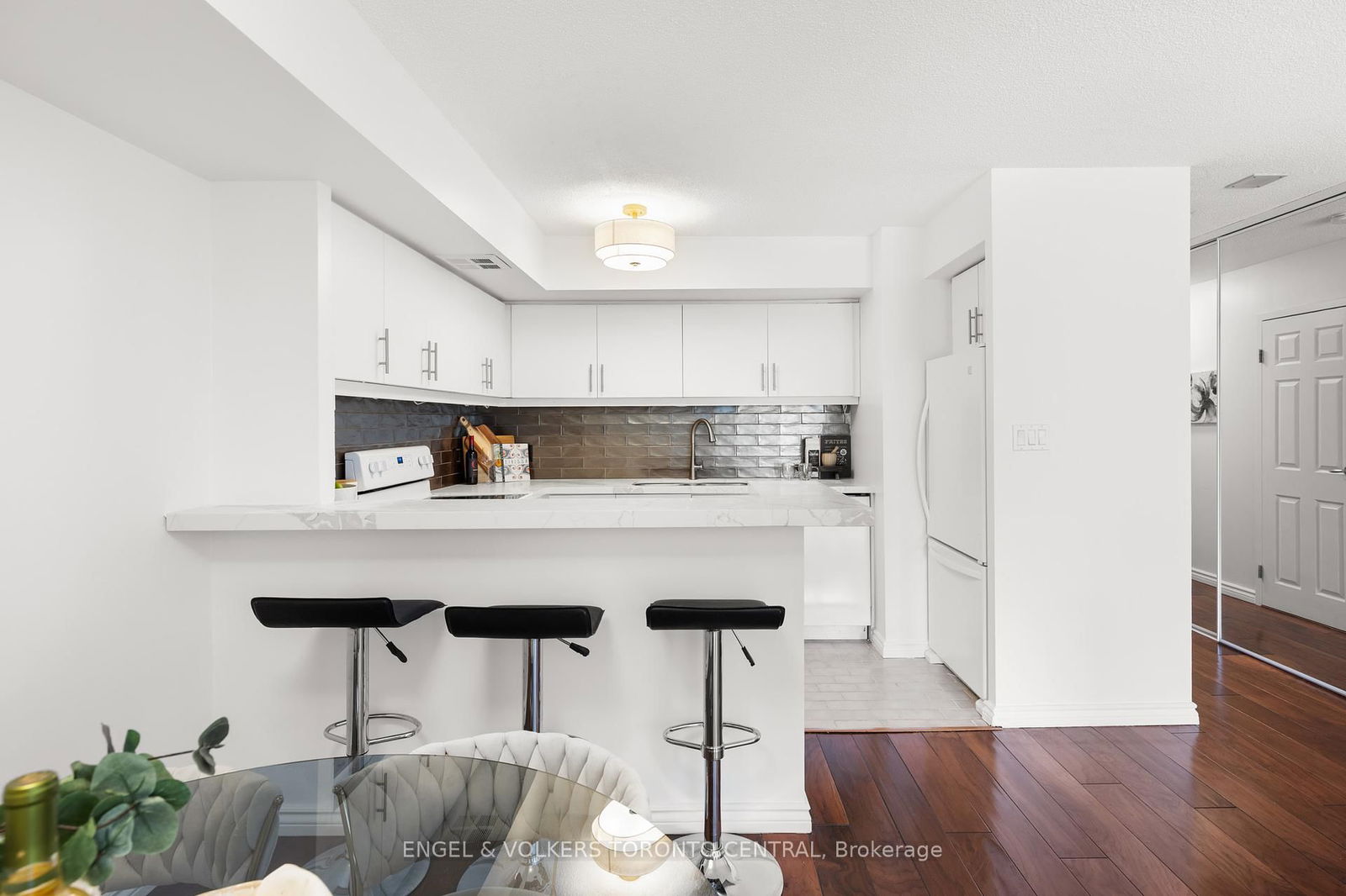 25 The Esplanade, unit 1822 for sale