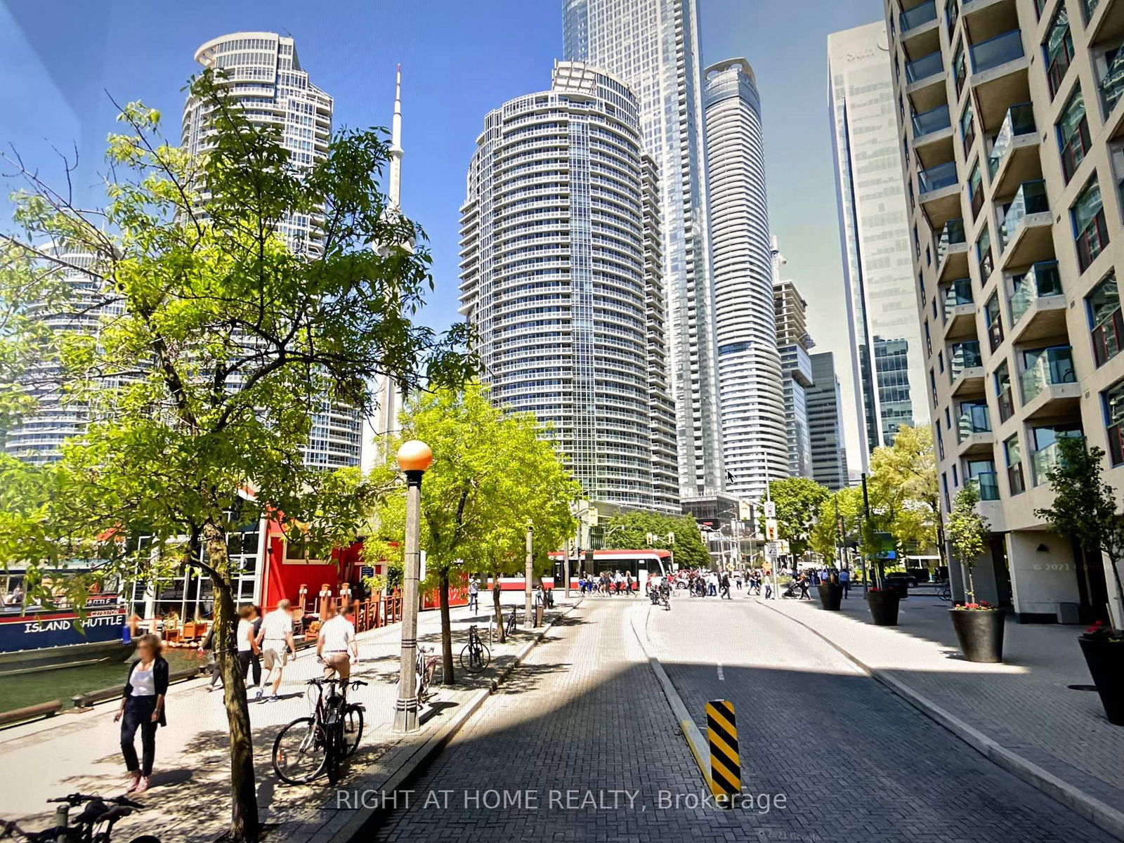 99 Harbour Sq, unit 3312 for sale